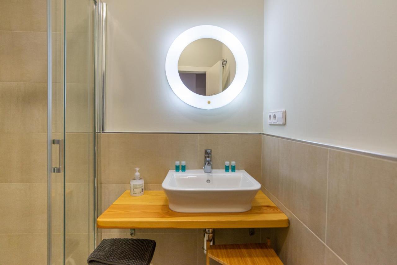 Urbe10 Angel Suites Apartment 4B Malaga Bagian luar foto